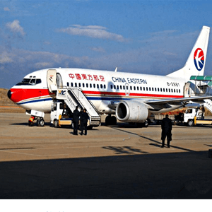 泉州晋江航空运输航空快运业稳步发展的原因是什么？